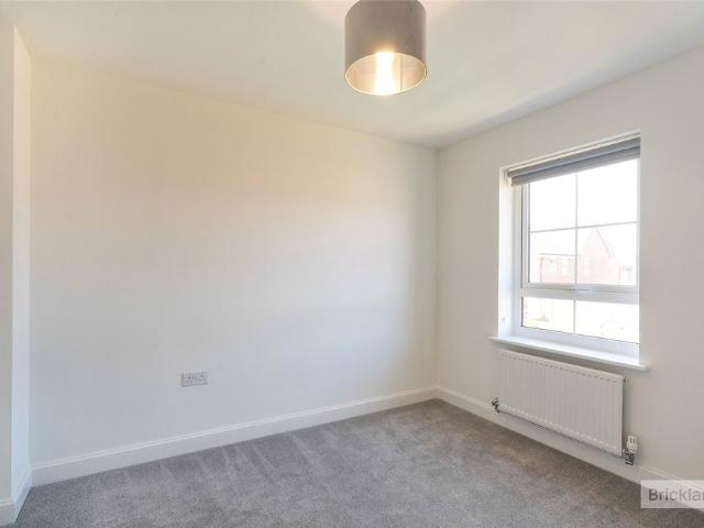 3 bedroom house to rent Chaffinch Gardens, Yapton, Arundel, West Sussex, BN18