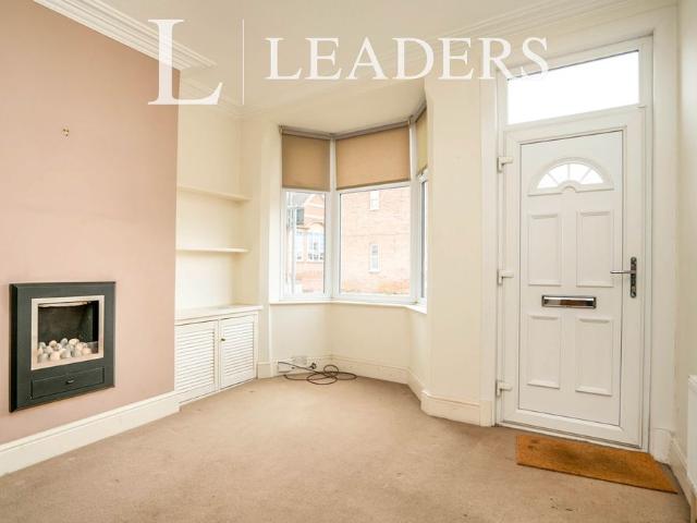 3 bedroom house to rent Charles Street, Loughborough, LE11