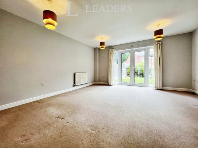 3 bedroom house to rent Dog Rose Drive, Bourne, Lincolnshire, PE10