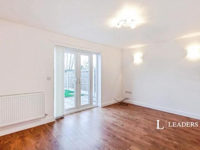 3 bedroom house to rent Dunbar Close, Long Eaton, NG10
