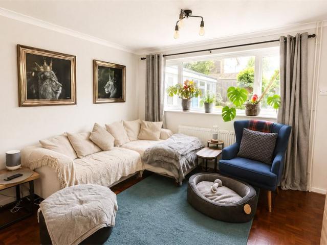 3 bedroom house to rent Ennerdale Close, Felixstowe, IP11