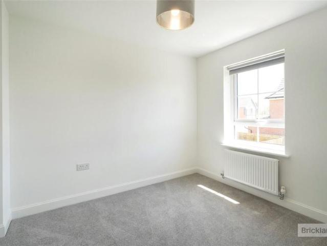 3 bedroom house to rent Goldfinch Close, Yapton, Arundel, West Sussex, BN18