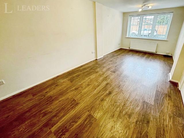 3 bedroom house to rent Greenmount Close, Littleover, Derby, DE23