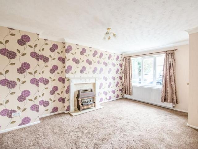 3 bedroom house to rent Hambling Close, Nottingham, NG6