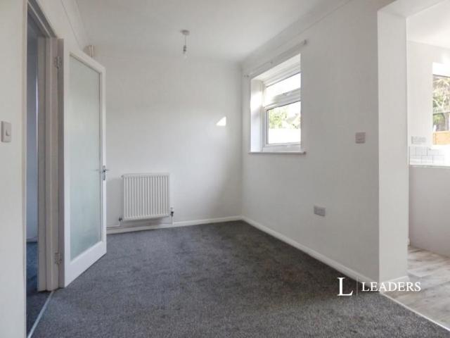 3 bedroom house to rent Henfield Close, Goring by Sea, Worthing, West Sussex, BN12