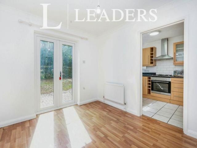 3 bedroom house to rent Hindemith Gardens, Old Farm Park, Milton Keynes, MK7