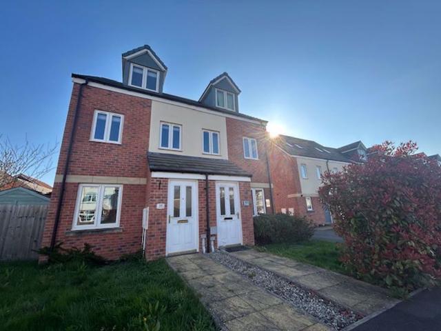 3 Bedroom House To Rent, Homington Avenue, Badbury Park SN3, 3 bed semi detached house to rent, £1,450 pcm | PrimeLocation