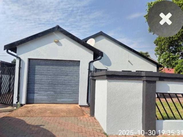 3 Bedroom House to Rent in The Orchards