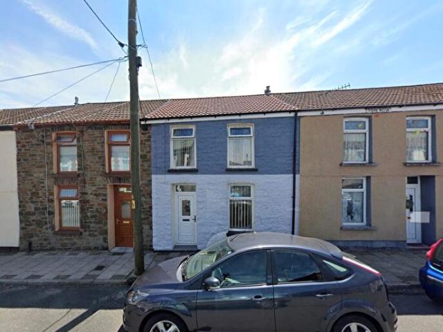 3 Bedroom House To Rent In Ton Row, Pentre, CF41