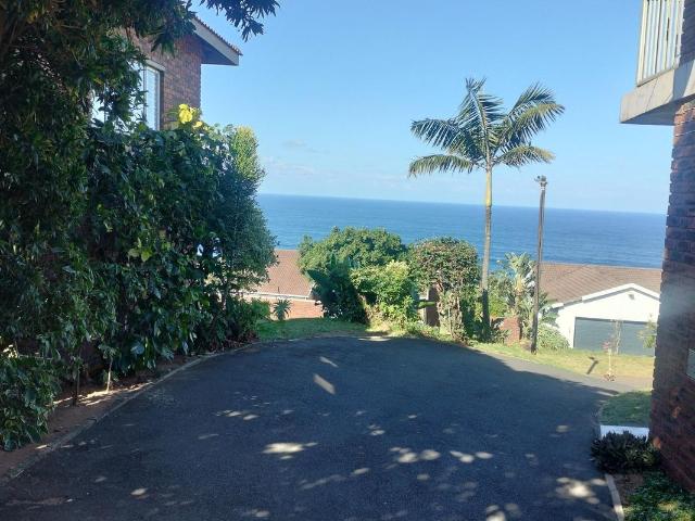 3 Bedroom house to rent in Treasure Beach, Durban