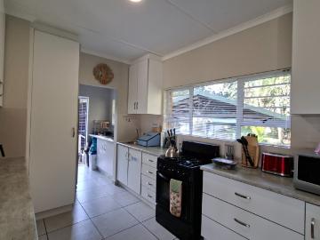 3 Bedroom House To Rent in Umtentweni