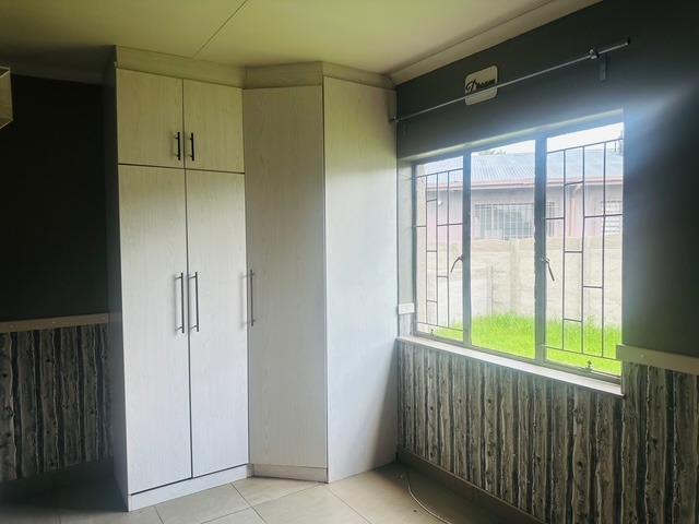 3 Bedroom House To Rent in Van Dyk Park