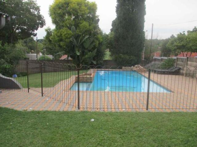 3 Bedroom House to Rent in Vorna Valley