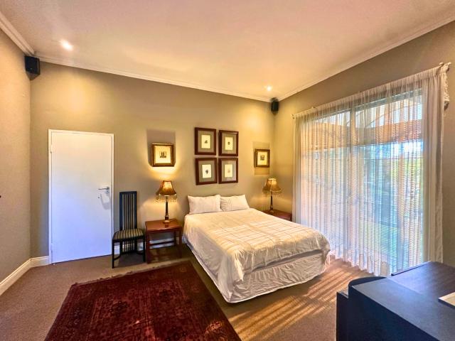 3 Bedroom House To Rent in Waterkloof Ridge