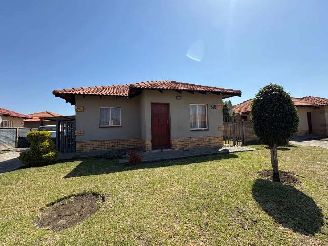 3 Bedroom House to Rent in Waterkloof