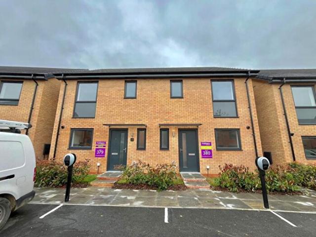3 Bedroom House To Rent In Whitehouse, MK8