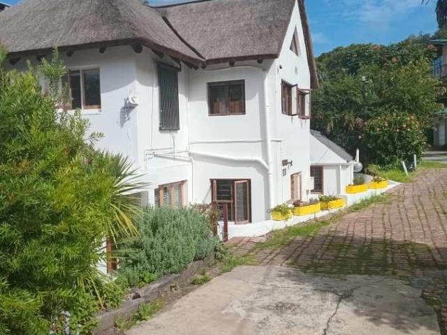 3 Bedroom House to Rent in Wilderness Central