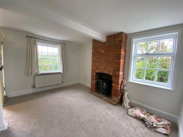 3 Bedroom House To Rent in Woodchurch