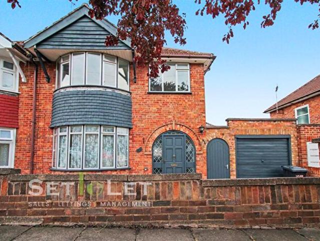 3 Bedroom House To Rent In Woodnewton Drive, Leicester, LE5