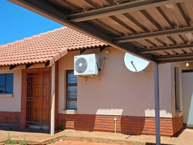 3 Bedroom House to Rent in Wrenchville