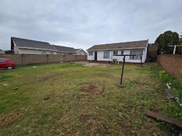 3 Bedroom House To Rent in Zakariyya Park