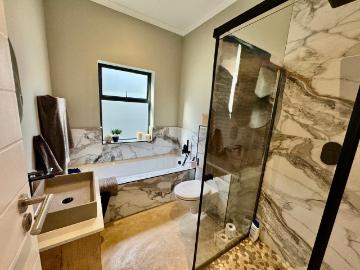 3 Bedroom House To Rent in Aan de Wijnlanden