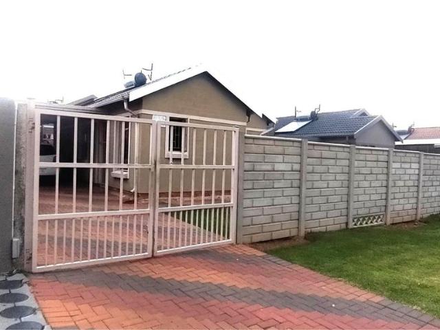 3 Bedroom house to rent in Albertsdal, Alberton