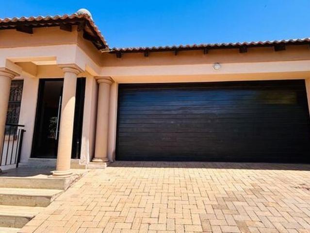 3 Bedroom house to rent in Amandasig, Akasia