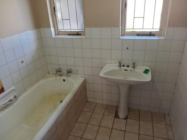 3 Bedroom House To Rent in Arboretum