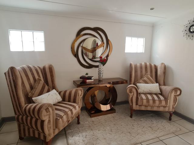3 Bedroom House To Rent in Azalea Park