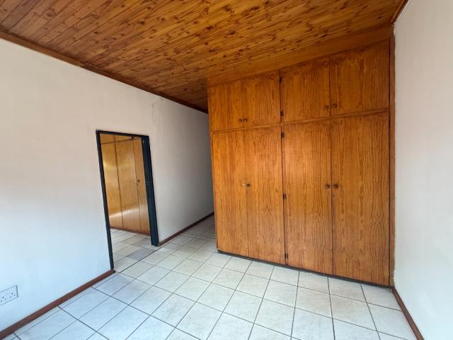 3 Bedroom House To Rent in Baileys Muckleneuk