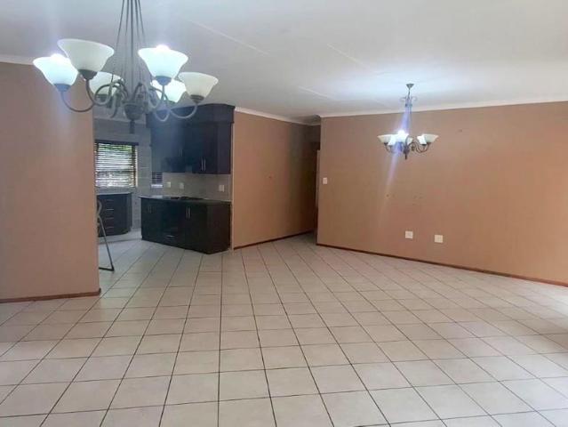 3 Bedroom House to Rent in Bendor