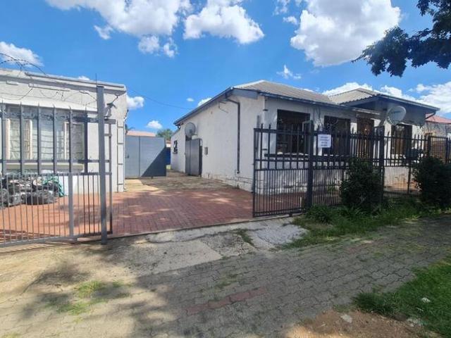 3 Bedroom House to Rent in Benoni Central