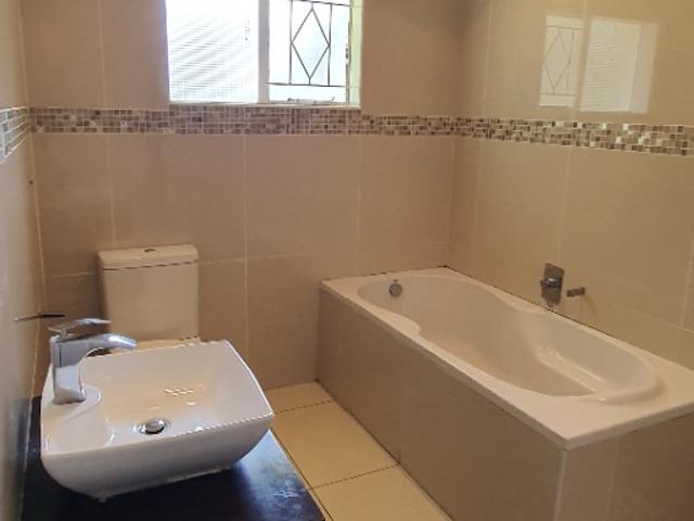 3 Bedroom House To Rent in Beacon Bay