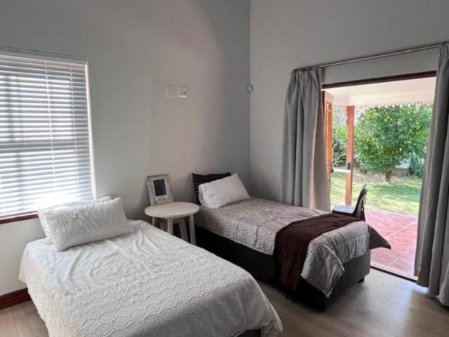 3 Bedroom House To Rent in Bedford