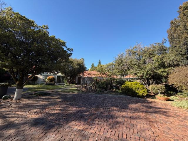 3 Bedroom House To Rent in Bedfordview