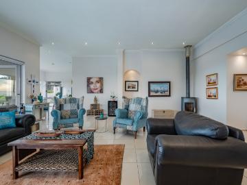 3 Bedroom House To Rent in Bel'aire