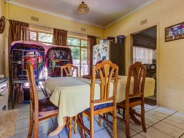 3 Bedroom House To Rent in Birchleigh North