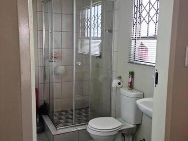 3 Bedroom House to Rent in Blue Hills Ah