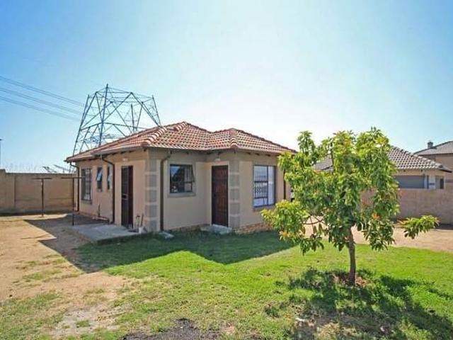 3 Bedroom House to Rent in Blue Hills Ah