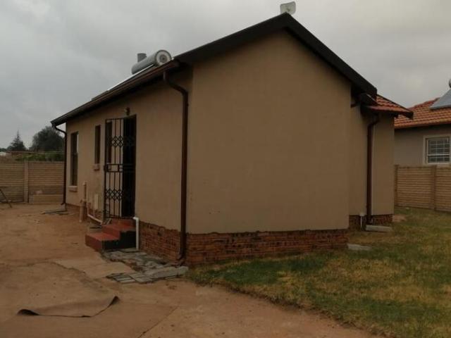 3 Bedroom House to Rent in Blue Hills