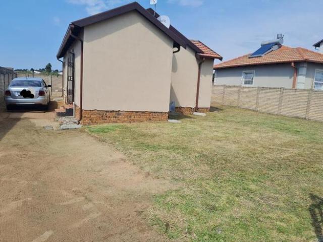 3 Bedroom House to Rent in Blue Hills
