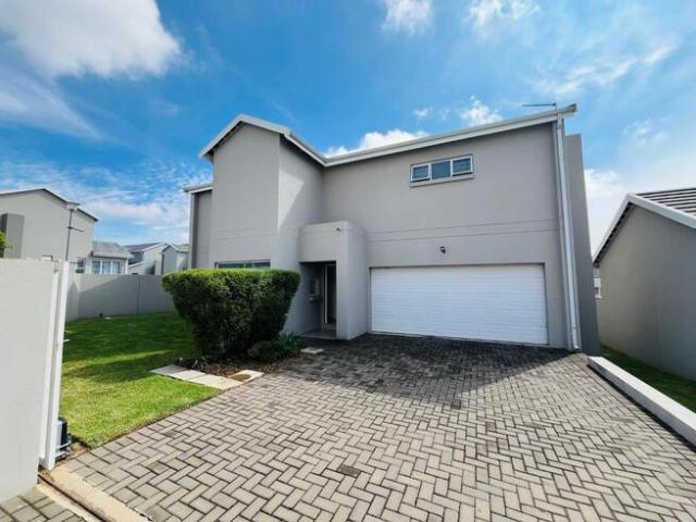 3 Bedroom House to Rent in Blue Hills