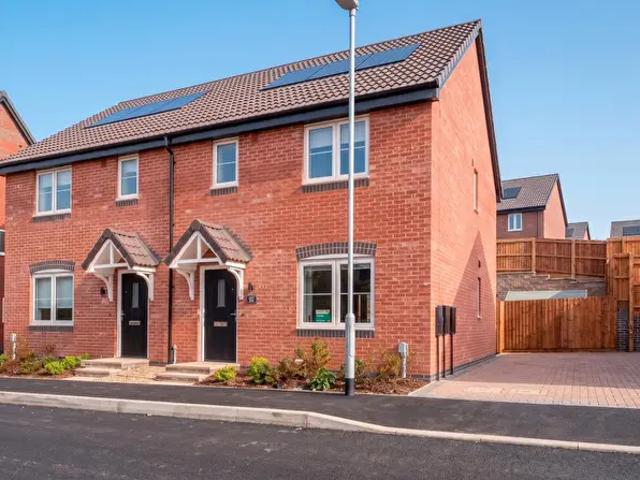 3 Bedroom House To Rent In Bluebell Way, Shepshed, Loughborough, LE12