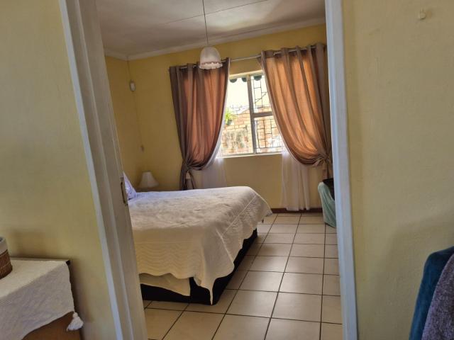 3 Bedroom House To Rent in Bluewater Bay