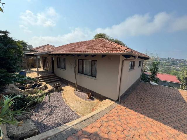 3 Bedroom House to Rent in Bluff