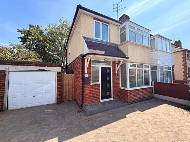 3 Bedroom House To Rent In Brackens Avenue, Alvaston, DE24