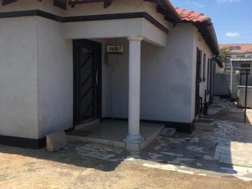 3 Bedroom House to Rent in Bram Fischerville