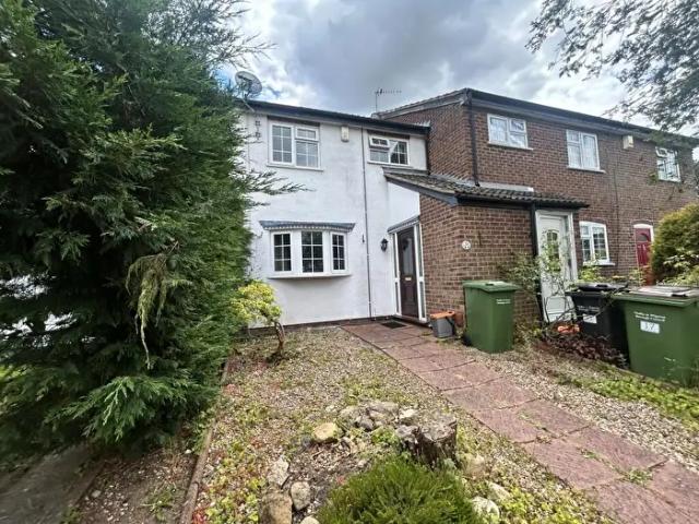 3 Bedroom House To Rent In Burton Close, Oadby, Leicester, LE2
