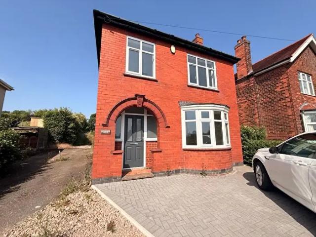 3 Bedroom House To Rent In Burton Road, Midway, DE11